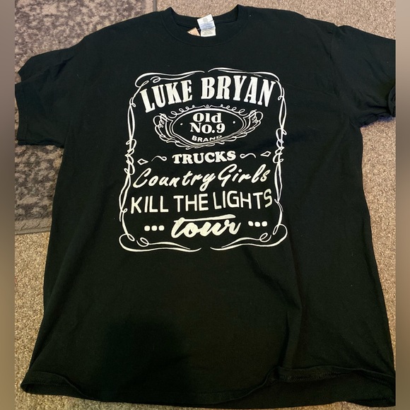 Graphic tee - Picture 2 of 3